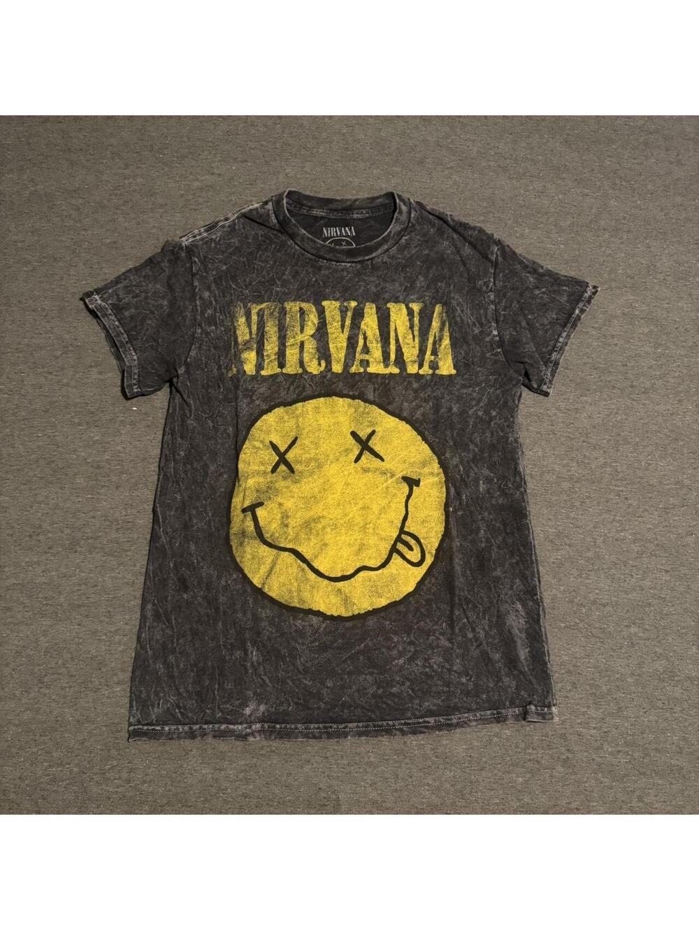 Women Black and yellow Nirvana cotton t-shirt #grunge #nirvana #vintage
